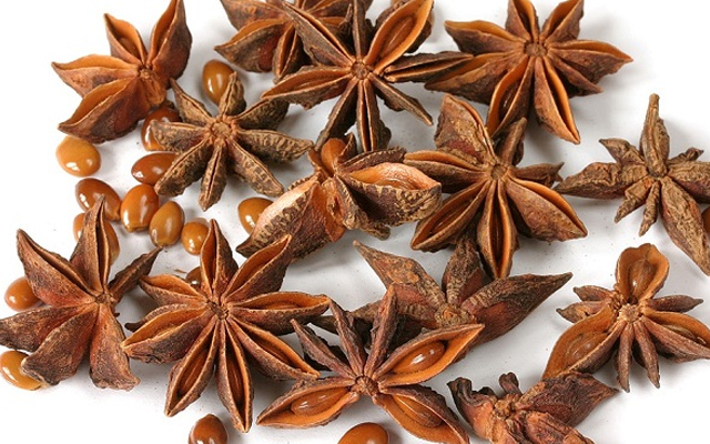 STAR ANISE AUTUMN CROP (SUPPERIOR)