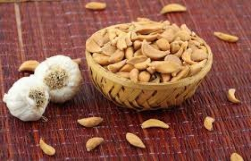 DRIED WHOLE GARLIC CLOVES